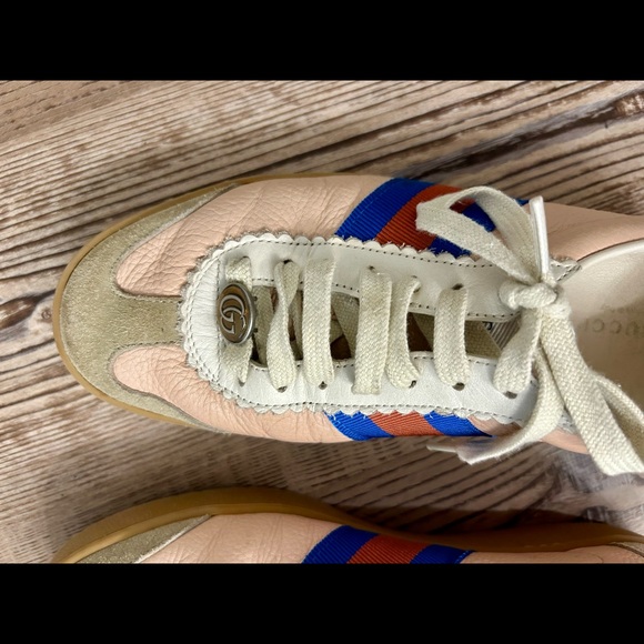 Gucci Sneakers - Picture 1 of 9